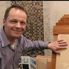 Finden sie klassische und trendige fliesen bei fuchs in schlanders und meran. Start Der Fliesenfuchs Hans Gunther Thelen Fliesenleger Aus Lage Das Original