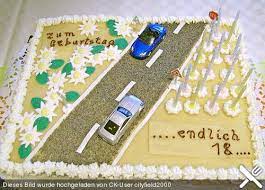 Sie müssen dabei aber immer von einer person begleitet werden, die im besitz einer fahrerlaubnis ist. 8 Motivtorten Zum Thema Auto Motorrad Ideen Cars Kuchen Motivtorten Geburtstagsideen