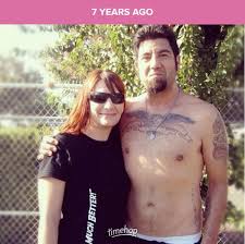Cuando los Deftones tocaron en mi pueblo (en el peor sitio imaginable) y yo  estaba comprando entradas, Chino pasó corriendo y me dejó hacerme una foto.  : rdeftones