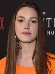 5 Ways Victoria Pedretti S You Season 2 Character Is The Same As Nellie From The Haunting Of Hill House Tv Guide In 2020 Victoria Oliver Jackson Cohen Favorite Celebrities