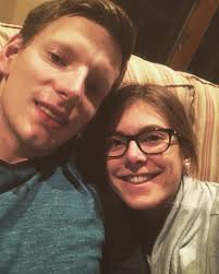 Taylor Theokas (@tayntheo)