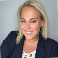 Ashley Shipp's Instagram, Twitter & Facebook