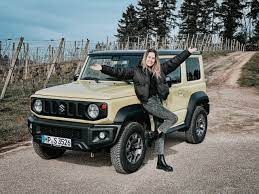 Insofern ein gebremster anhänger dran ist, kann man den jimny als gute zugmaschine und treuen begleiter bezeichnen. Suzuki Jimny 2021 The Car Crash Review Offroad Test