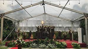 By having both indoor and outdoor spaces, you will be able to be in control of the weather (no need to worry about the rain!) and have your outstanding decoration ideas come to live. 8 Wedding Venue Di Jakarta Selatan Dengan Konsep Baru Dan Romantis Wedding Market