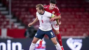 23:18 los jugadores de inglaterra y dinamarca aprovechan este breve receso para hidratarse. 0 0 Dinamarca Salva Un Punto En El Descuento Ante Una Inglaterra A Medio Gas La Neta Neta