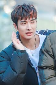 Pin By Tiii On Pentagon In 2020 Yuto Pentagon Pentagon Asian Model