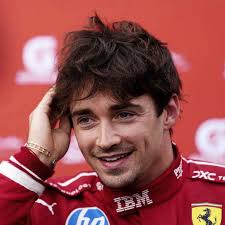 The Red Milwaukee Tools France dragster of Fabien is nominated for SPRC's  best appearing car in 2024! Vote!  https://entries.santapodracersclub.com/2024-best-appearing-car/