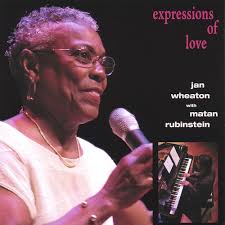 Amazon.com: Expressions of Love: CDs y Vinilo