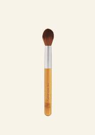 What other items do customers buy after viewing this item? Pointed Highlighter Brush The Body Shop