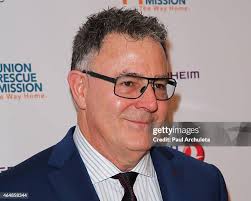 Actor Larry Lowe attends the 6th Annual "Hearts For Hope" gala at The...  News Photo