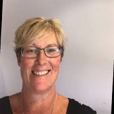 Donna Motes's Instagram, Twitter & Facebook