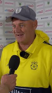 🗨️ "It's a mountain to climb but we can only do it session by session",  Head Coach Adi Birrell says the team have started well in response to the  visitors' 511 but can't look too far ahead 🤝, 📰 Report ...