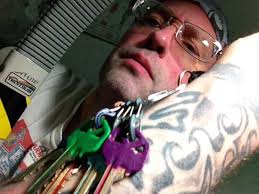 Skin Bonez Tattoo Piercing