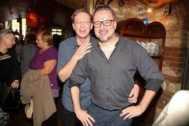 Nechte na hodinku uklízení a bláznění. Ales Cibulka Po Jedenacti Kalendarich Se Pustim Do Romanu Vip Bulvar