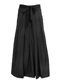 Die schönsten hosenrock modelle finden sie zu günstigen preisen mit rückgabegarantie bei modanisa. Hakama Hosenrock Hosenrock Hosen Hosenrock Lang