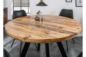 Le manguier (mangifera indica l.) est un arbre de la famille des anacardiaceae, originaire d'asie méridionale, largement cultivé dans les pays tropicaux pour son fruit, la mangue. Table Ronde En Bois Massif De Manguier Et Pied Metal Pour Salle A Manger