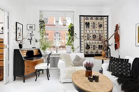 Piccoli Spazi Grande Charme Il Salotto Di Un Trilocale In Stile Nordico Una Casa Cosi Arredamento Arredamento Casa Appartamenti Piccoli