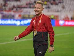 According to our records, balázs dzsudzsák is possibly single. Legiosok Dzsudzsak Balazs Alairt Az Al Ainnal Folytatja Nso