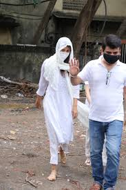 The untold story (2016), kedarnath (2018) and chhichhore (2019). Sushant Singh Rajput Cremation At Vile Parle India Bids Teary Farewell To The Bright Star Celebrities News India Tv
