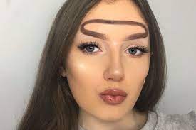 Halo Brows Are The Latest Instagram Brow Trend Eyebrow Trends Halo Brows Crazy Eyebrows