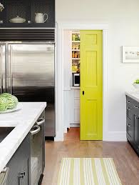 Decorating Trends What We Love Right Now Cuisine Salle A Manger Cloison Coulissante Et Cuisine Gris