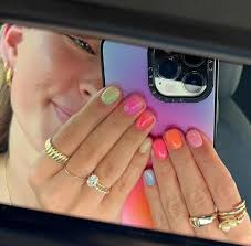 Lucy Roche (luroche)