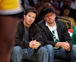 Brothers paul and mark wahlberg with their mother alma, at the premiere of mark wahlberg's film the other guys (getty images) alma wahlberg, the mother of entertainers mark and donnie wahlberg and a regular on their reality series wahlburgers , has died at the age of 78, her sons have said. Wahlberg Brothers Flip For Reality Tv Show On Burger Restaurant The Mercury News