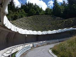 ^ annecy 2018 bid presentation featuring la plagne (p. La Piste Olympique Bild Von Bobsleigh La Plagne Macot La Plagne Tripadvisor