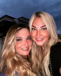 Darcie Murphy's Instagram, Twitter & Facebook