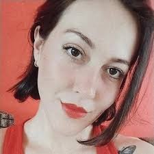 Aquí admirando tu gran belleza juvenil bellísima maestra morenita  🤗😘❤️😇💃🍀✝️