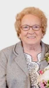 The death has occurred of Maureen Harvey Marian Villas, Donegal Town.  Sadly, missed by sons Michael (Margaret), Ken (Noreen), Laurence (Yvonne)  grandchildren & greatgrandchildren, nieces & nephews & extended family.  Brothers Willie