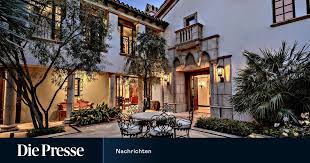 Sylvester stallone puts california megamansion on market for $110 million. Ein Blick In Sylvester Stallones Villa Diepresse Com