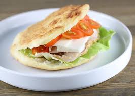 Arepas Thermomix Necesitamos 150 Gramos De Harina De Maiz Blanca O Amarilla Para Arepas 250 Gramos De Agua 1 Cu Arepas Arepas Recetas Recetas De Comida