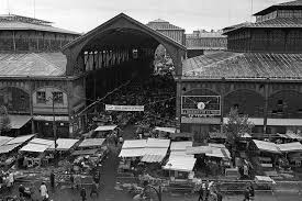 Les Halles The Belly Of Paris Biggest Central Food Marked In 1960s Paris Oldphotos Oldphoto 60s Citiesoldphoto Paris Photos Francia Paris Paris