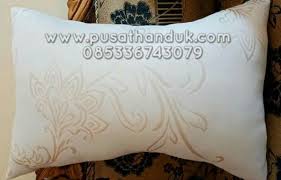 Merk produk bantal terbaik yang terakhir ada dari olivia. Bantal Hotel Terbaik Grosir Handuk Murah Berkualitas 08533 674 3079