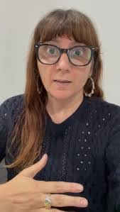 Jacqueline Larkin's Instagram, Twitter & Facebook