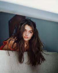Long Seductive Hairstyle For Women To Copy Now Hairstyles Trending Beauty Portrait Beauty Girl