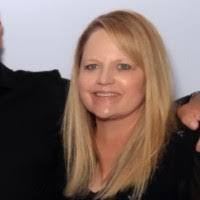 Kim Donahue's Instagram, Twitter & Facebook