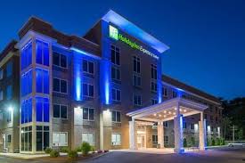 Holiday Inn Express Suites Norwood Norwood Holiday Inn Express Suites Norwood Is Set In Norwood 24 Km From Boston You Wi Hotel Modern Hotel House Styles
