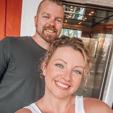 Kristy Ritter's Instagram, Twitter & Facebook