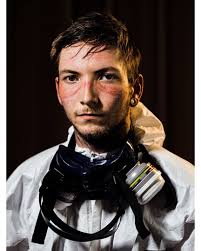 PORTRAIT. A HERO OF OUR TIME. SPECIAL PRIZE BY AL MAYADEEN TV. SINGLE  #stenincontest2021 “There is glory in prevention” Patrick Junker, Germany ⠀  Who are the people who test us, who help