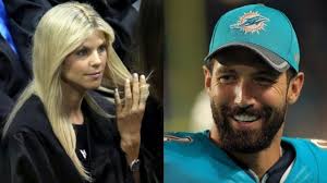 Elin started her vocation as a model. Elin Nordegren S Boyfriend Jordan Cameron Everything To Know About The Former Nfl Player