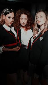 Jueguen en batallas aleatorias (excepto grandes batallas) en vehículos de niveles vi al x, en batallas clasificatorias en vehículos de nivel x y en cazador de acero. Elite Netflix Wallpapers Wallpaper Cave