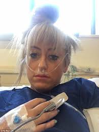 Cô gái tìm lại thân hình nóng bỏng sau khi giảm cân quá đà