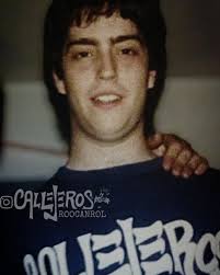 Sueño con callejeros, me acuesto a dormir soñando con callejeros. En una  nota a Eli Suárez (Gardelitos) en la radio @emisorapirataradio Eli contaba  el día que se conocieron con el Pato (cumpleaños