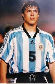 Almeyda juega sus cartas y ahora fue entrevistado en su país, donde se confesó abierto a dirigir a la selección de argentina, en caso de que se concrete la salida de jorge sampaoli. Matias Almeyda Argentina Futbol Argentino Matias Almeyda Futbol