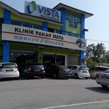 .work from home, says vista eye specialist (vista) consultant ophthalmologist, dr vienne tai. Photos At Vista Eye Specialist Electronics Store