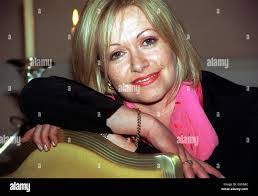 Cathy Newell's Instagram, Twitter & Facebook