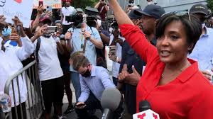 She was a member of the atlanta city council in georgia, representing district 11 from 2010 to 2017. Atlanta Mayor Keisha Lance Bottoms Says She Tested Positive For Coronavirus Wreg Com