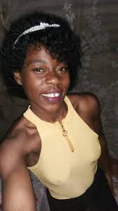 Elisa Manuela updated her profile picture.